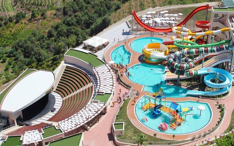 Luxery Suite Goldcity Gold City אלאניה מראה חיצוני תמונה