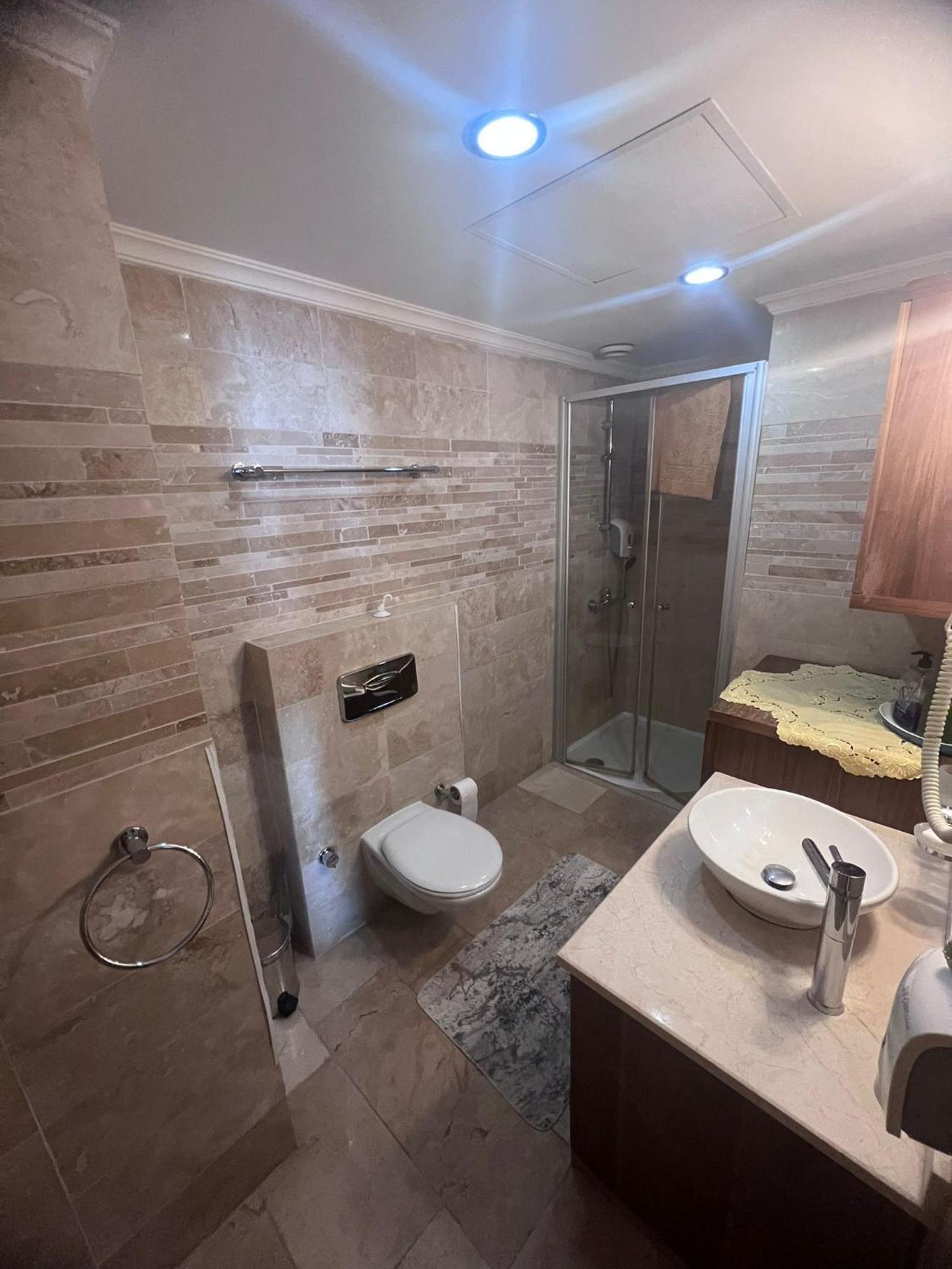 Luxery Suite Goldcity Gold City אלאניה מראה חיצוני תמונה